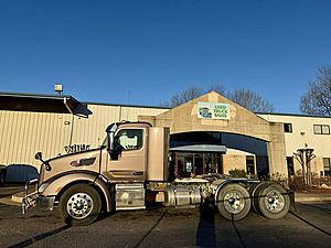2017 Peterbilt 579 - Day Cab