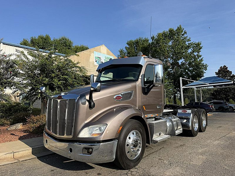 2017 Peterbilt 579