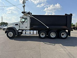 2019 Mack GU713