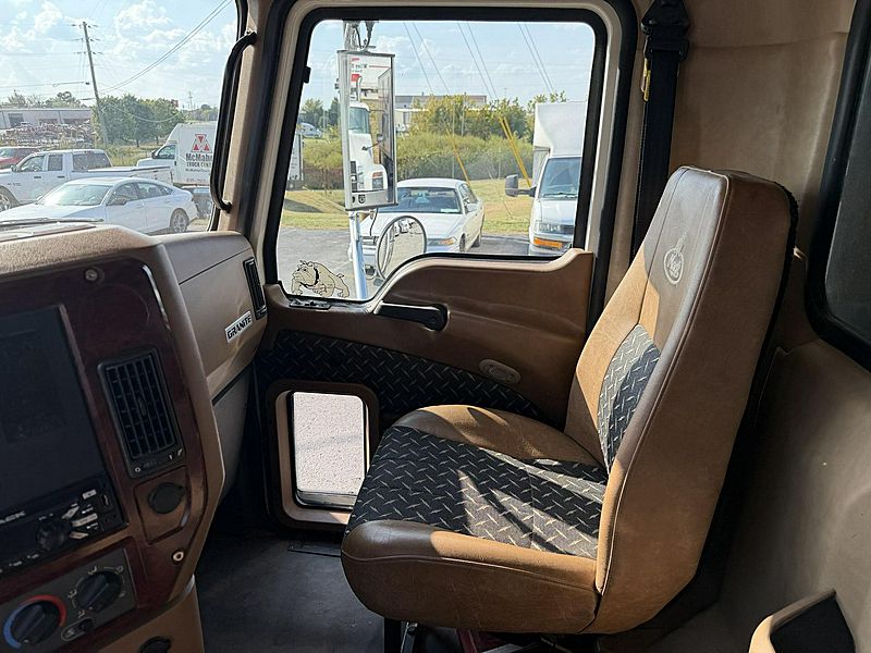 2019 Mack GU713