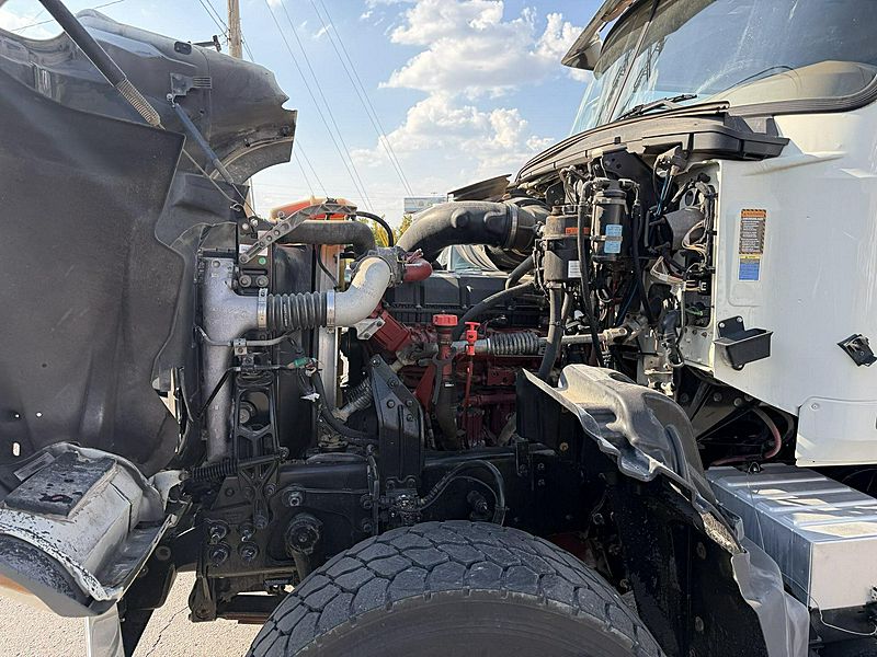 2019 Mack GU713