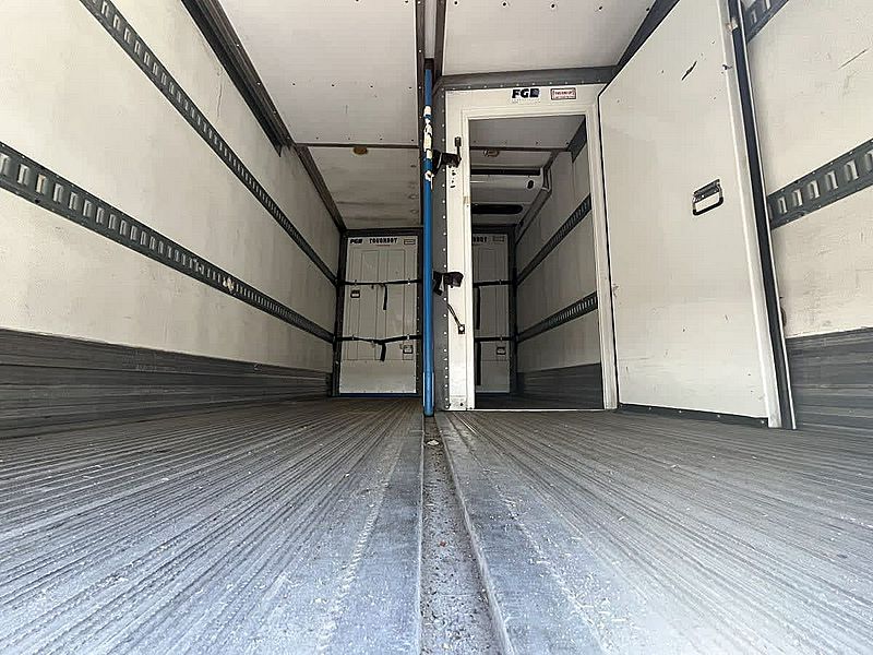 2018 Freightliner M2 106