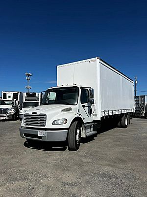 2018 Freightliner M2 106 - Box Van