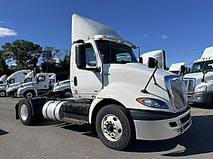 2020 International RH613 - Day Cab