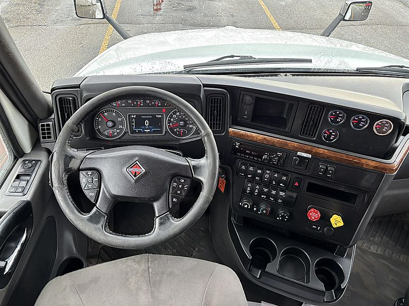 2019 International LT625