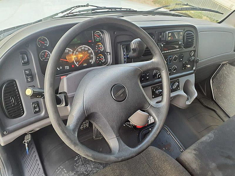 2022 Freightliner M2 106