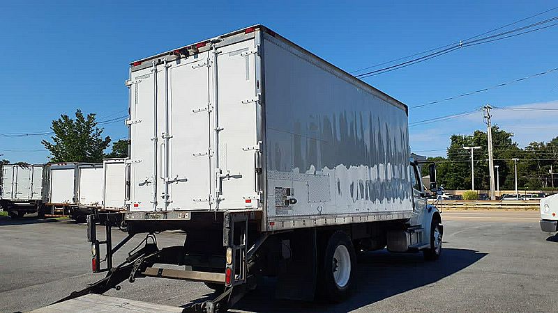 2019 Freightliner M2 106
