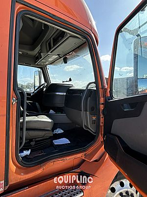 2020 Volvo VNL 760