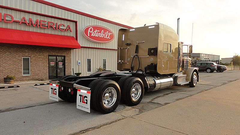 2018 Peterbilt 389