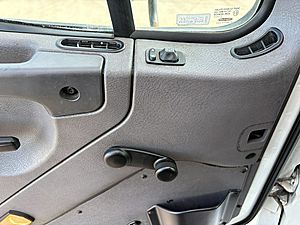 2018 Freightliner M2 106