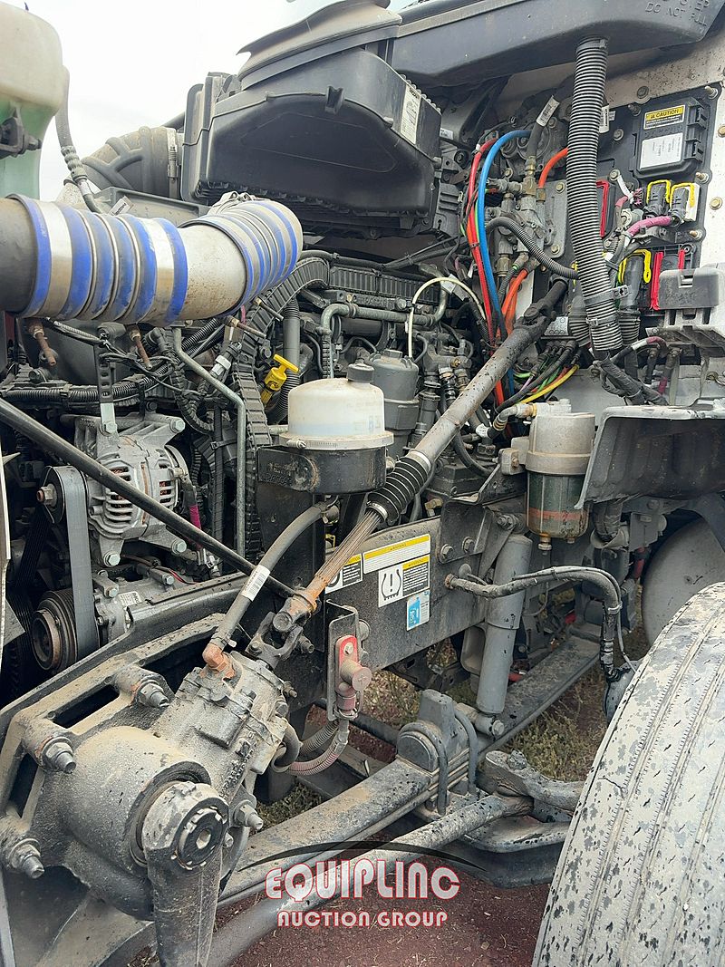 2017 Peterbilt 579