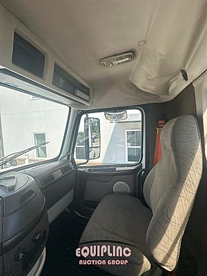 2014 Volvo VNL