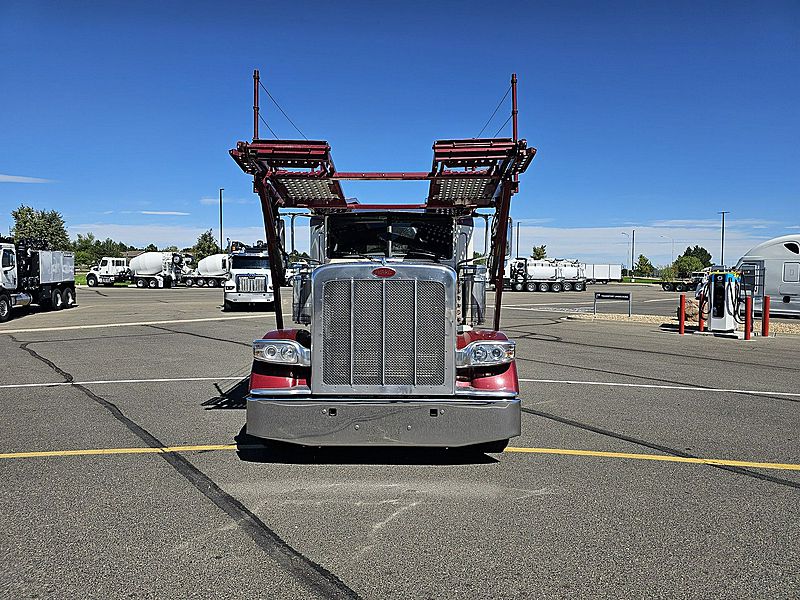 2022 Peterbilt 389