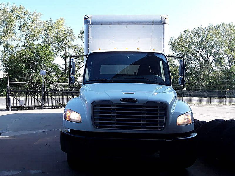 2021 Freightliner M2 106