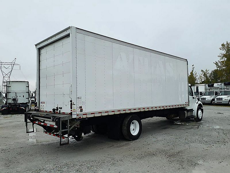 2021 Freightliner M2 106