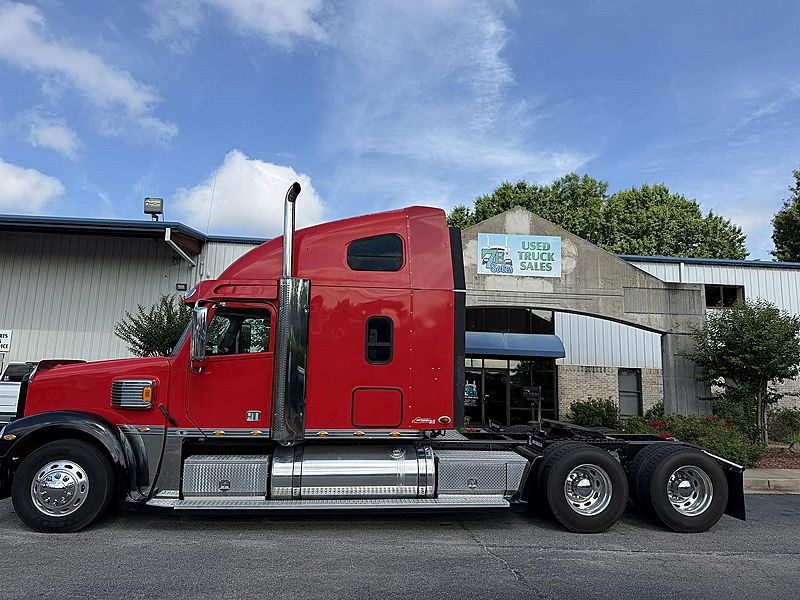 2015 Freightliner CORONADO 132