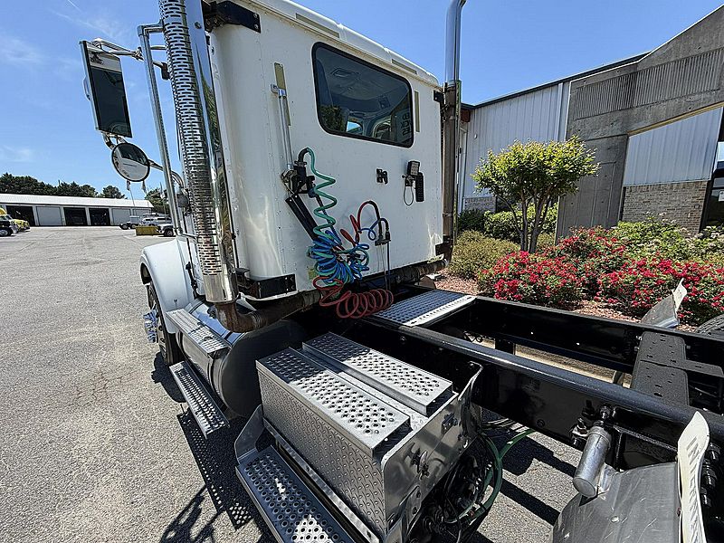 2011 International 9900
