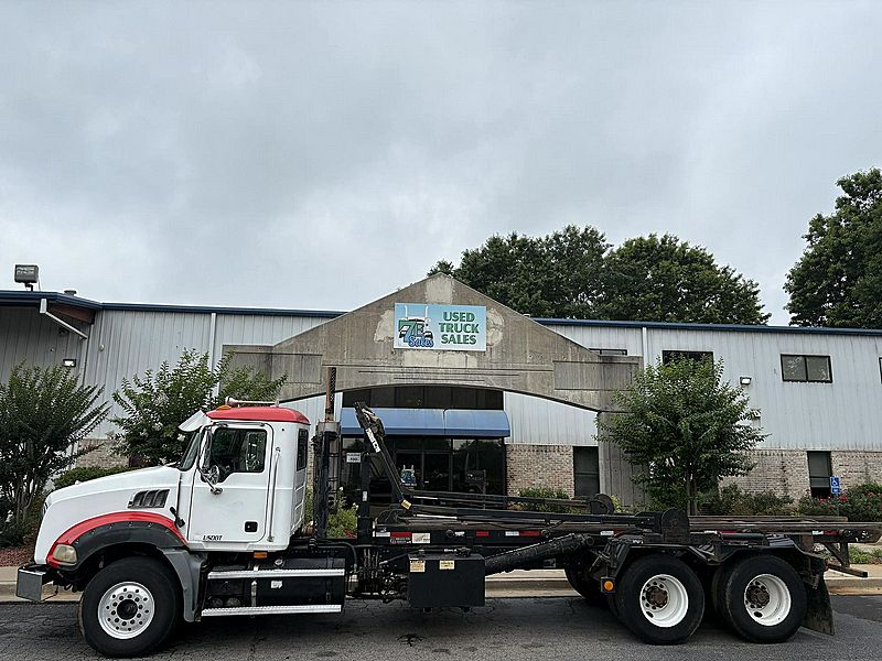 2009 Mack GRANITE GU813