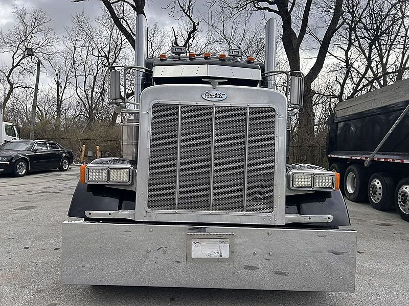 2006 Peterbilt 379