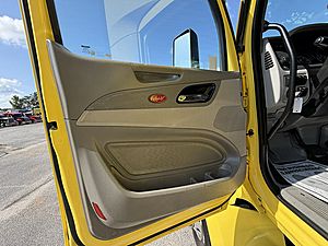 2021 Peterbilt 579