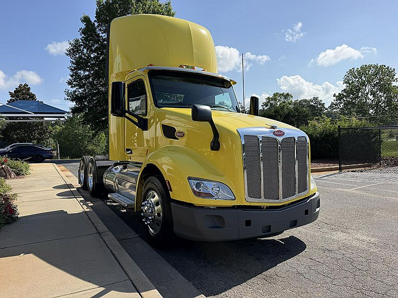 2021 Peterbilt 579