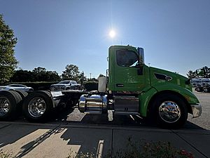 2017 Peterbilt 579