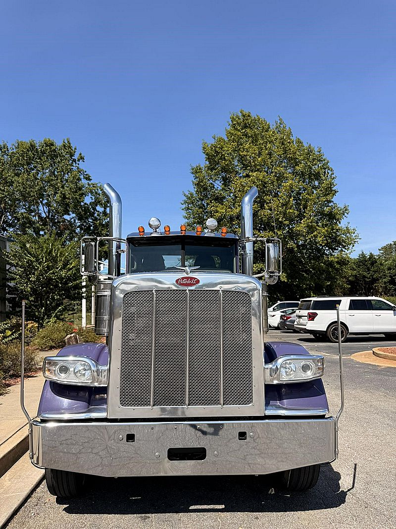 2016 Peterbilt 389