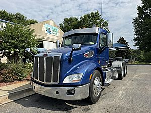 2017 Peterbilt 579 - Day Cab