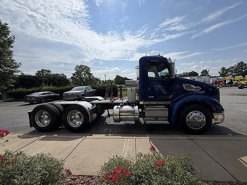 2017 Peterbilt 579