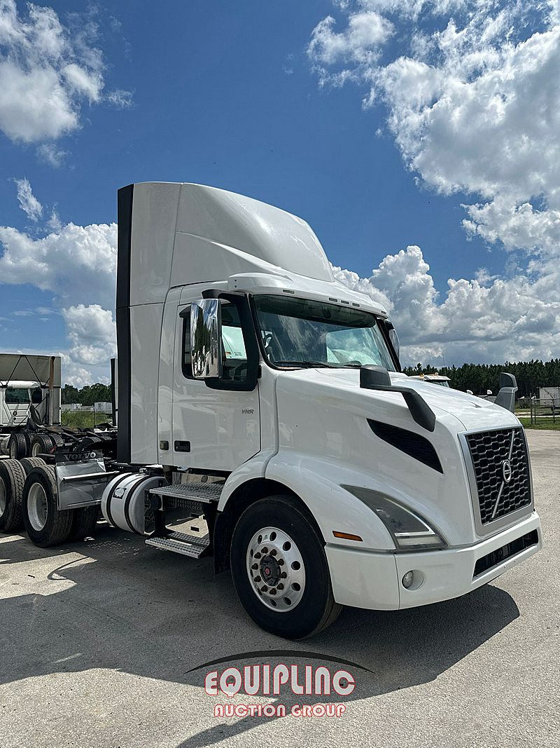 2019 Volvo VNR64T
