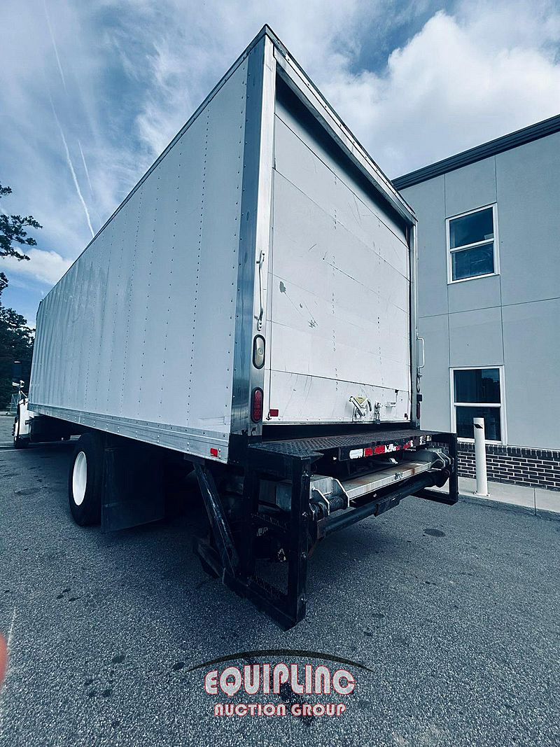 2014 Freightliner M2