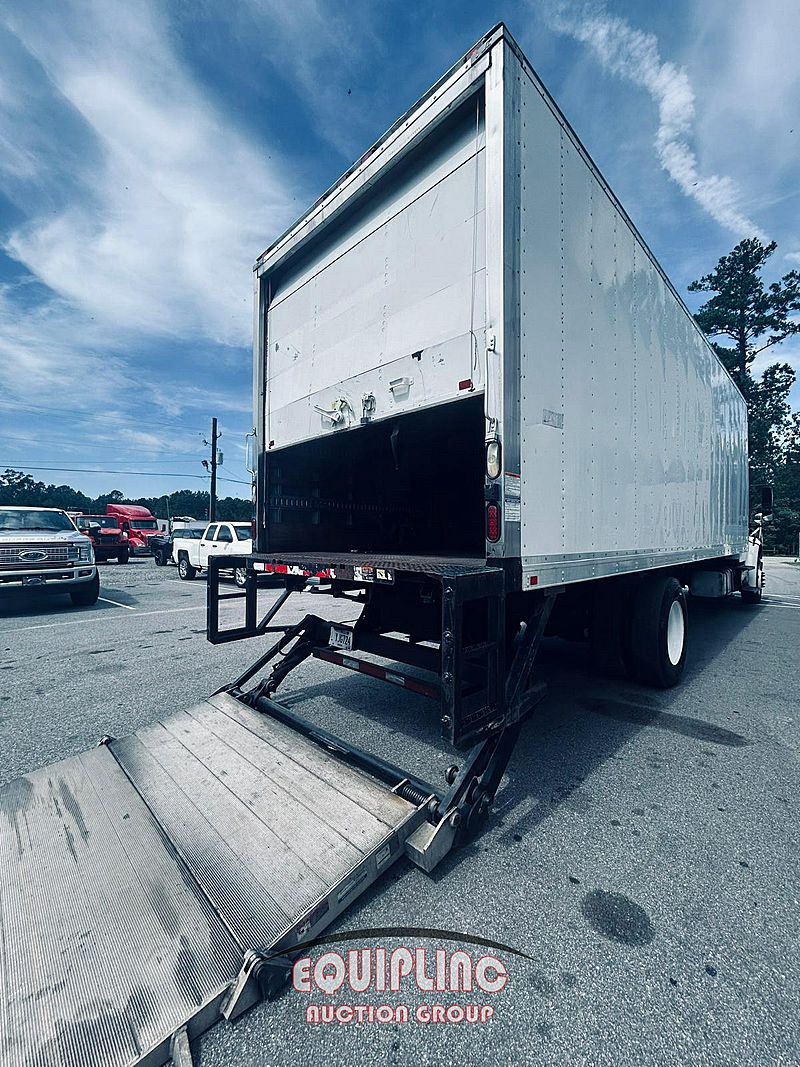 2014 Freightliner M2