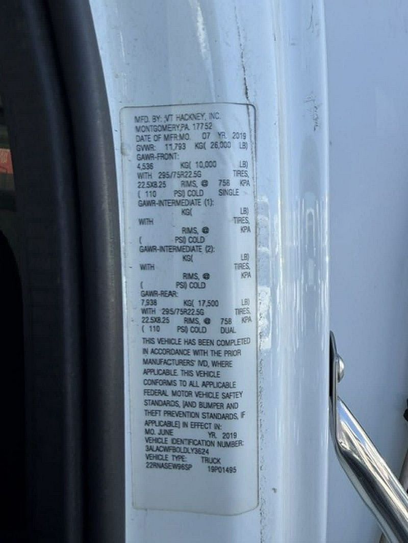 2020 Freightliner M2 106