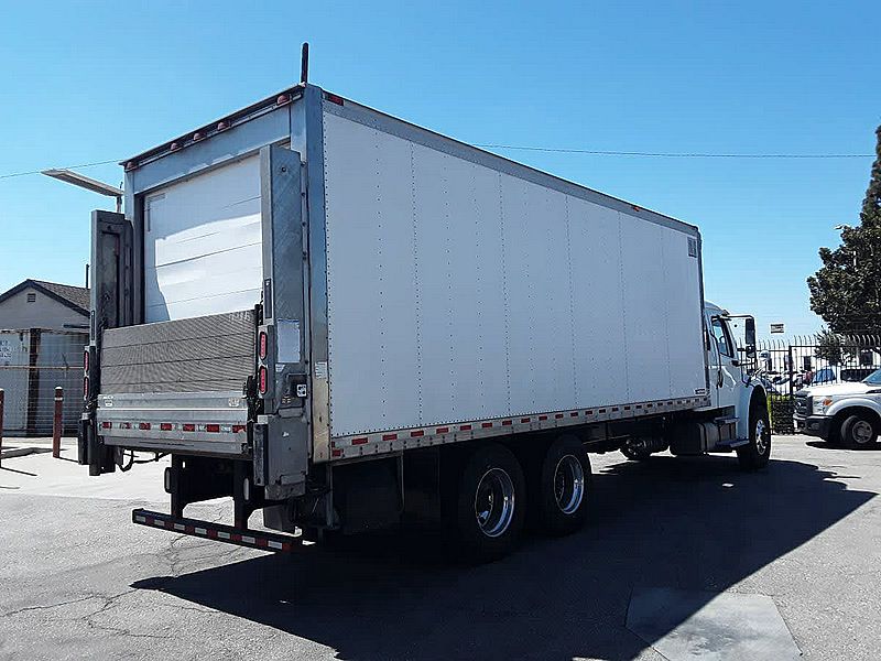 2020 Freightliner M2 106