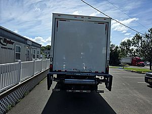 2015 Freightliner M2 106