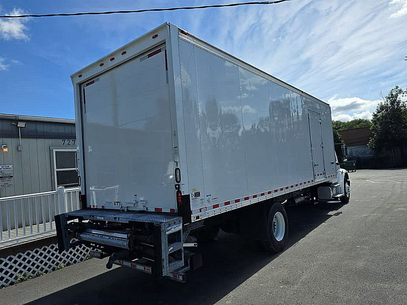 2015 Freightliner M2 106