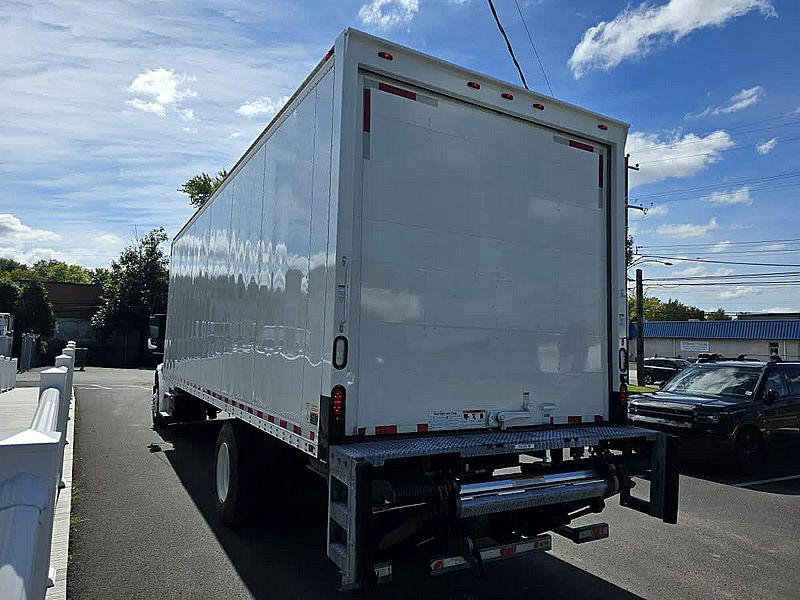 2015 Freightliner M2 106