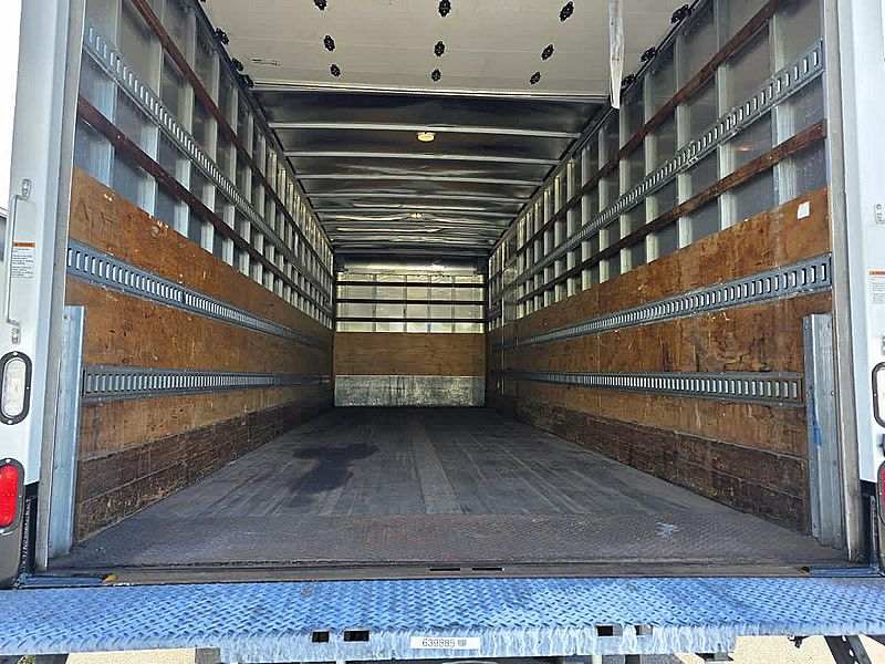 2015 Freightliner M2 106