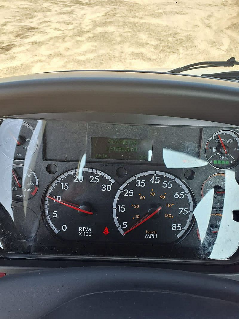 2019 Freightliner M2 106
