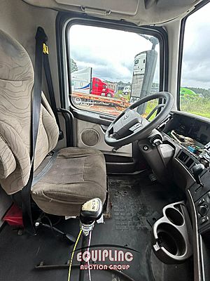 2011 Freightliner M2