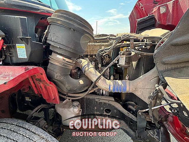 2011 Freightliner M2