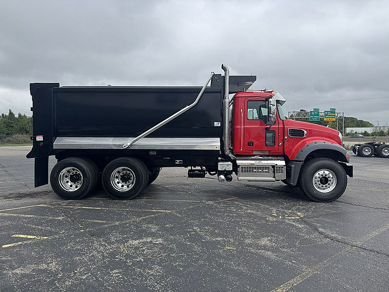2026 Mack GR64F