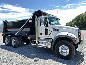 2023 Mack GR64F