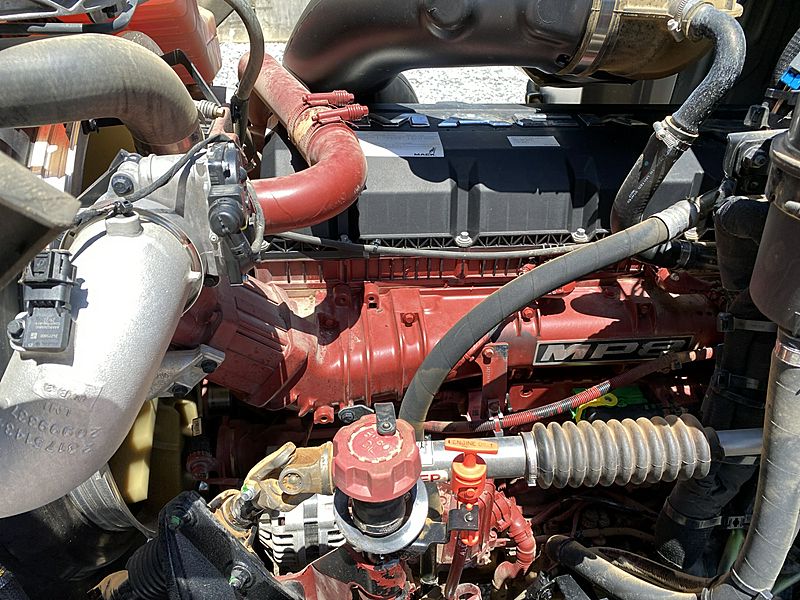 2023 Mack GR64F