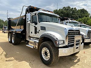 2023 Mack Granite GR64F - Dump Truck