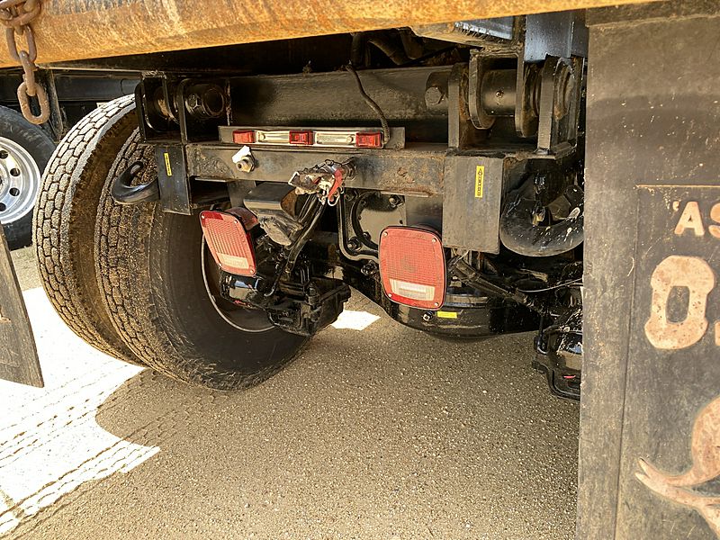 2023 Mack GR64F
