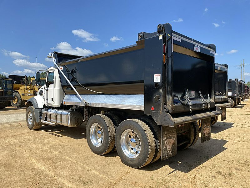 2026 Mack GR64F