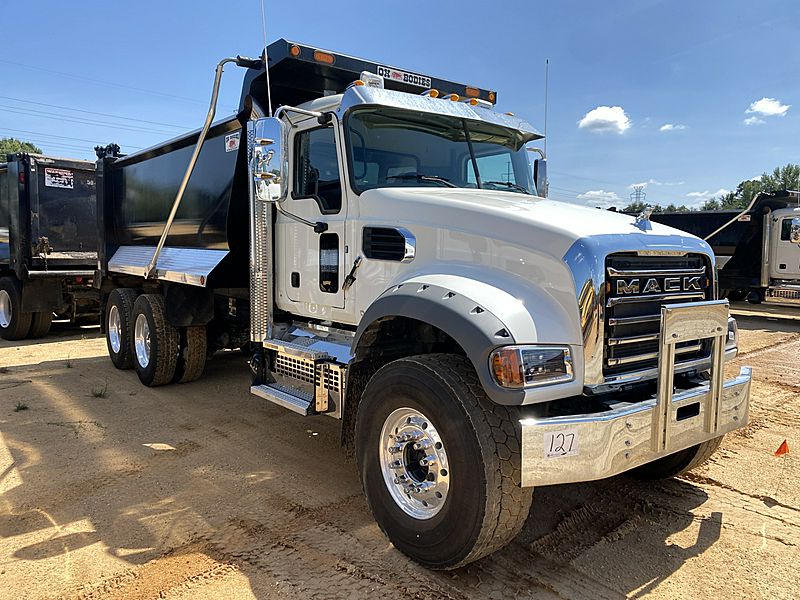 2026 Mack GR64F