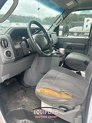 2013 Ford E350