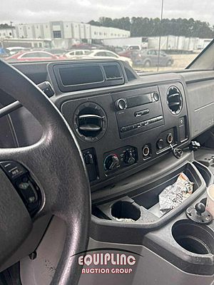 2013 Ford E350